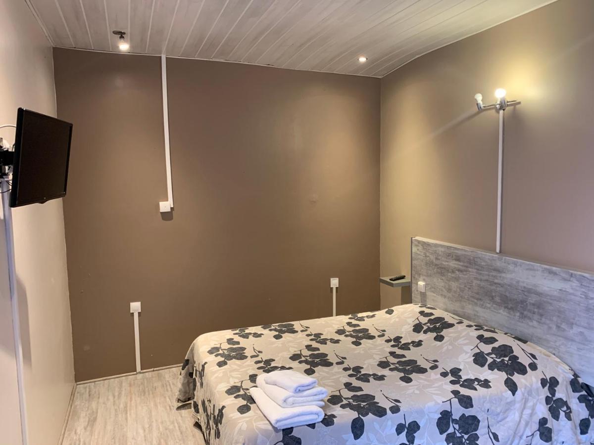 Hotel Le Cosy Pont-de-Chéruy Dış mekan fotoğraf